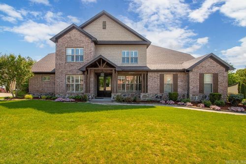 13904 Fern Valley Ln, Little Rock, AR, 72211-4422 | Card Image