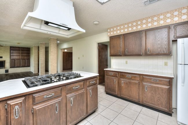 Kitchen | Image 16
