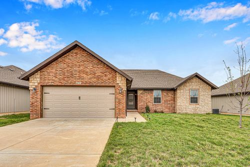 876 E Ozark Jubilee Rd, Nixa, MO, 65714-8787 | Card Image