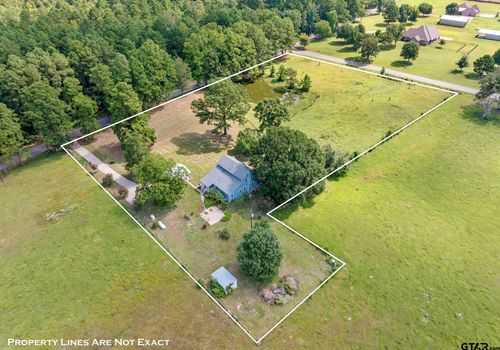 11844 Yarbrough Ln, Troup, TX, 75789-5607 | Card Image