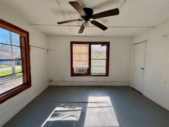 103 Upton Ln, House other with 2 bedrooms, 2 bathrooms and null parking in Brazoria TX | Image 5