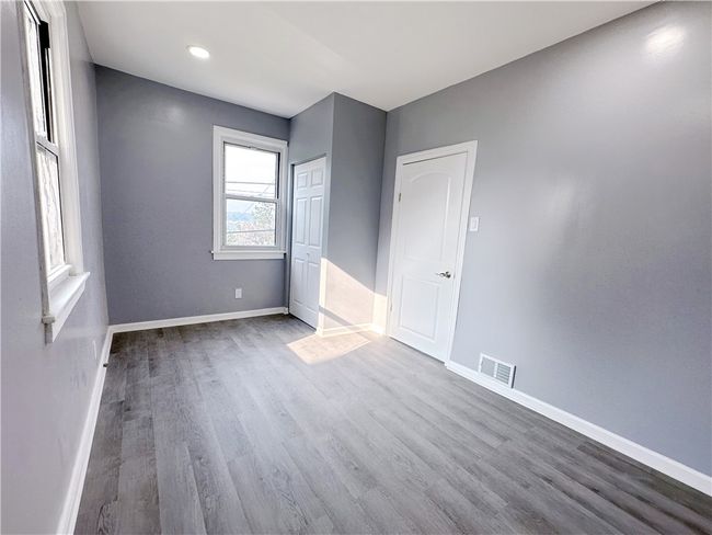 Unit 1 bedroom | Image 17