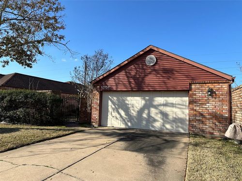 13106 Worthington Street, Sugar Land, TX, 77478 | Card Image