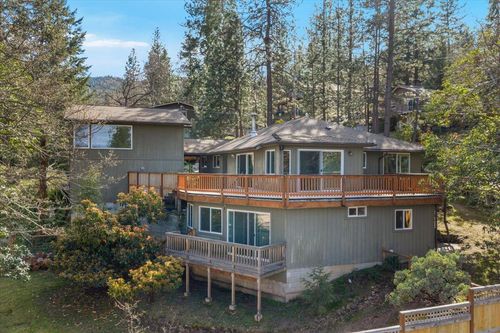 1105 Ivy Ln, Ashland, OR, 97520-3235 | Card Image