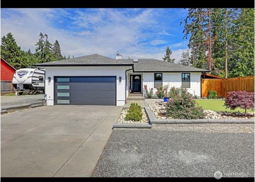 749 Commodore Ln, Camano Island, WA, 98282-7586 | Card Image
