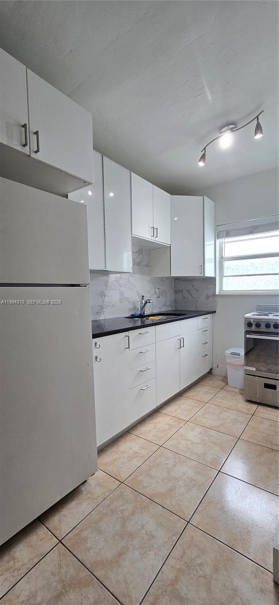 Residential Lease in Miami Beach 2