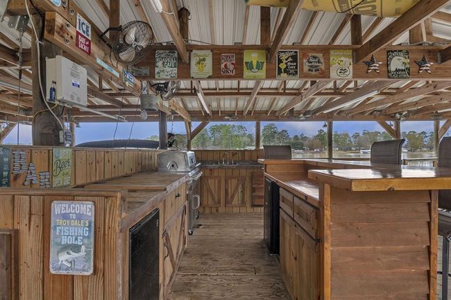 111 Cypress Bay Ldg, House other with 3 bedrooms, 6 bathrooms and 3 parking in Milam TX | Image 32