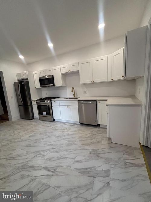 624 Poplar St, LANCASTER, PA, 17603-5505 | Card Image