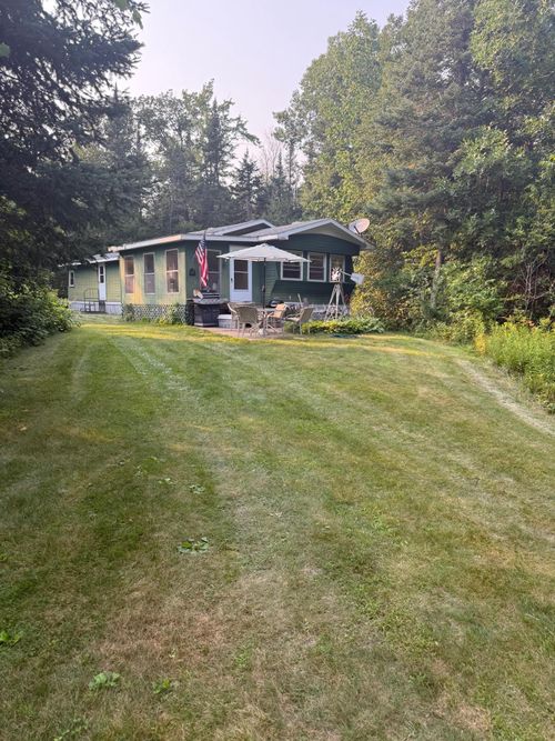 11902 River Rd, Grand Rapids, MN, 55744-7180 | Card Image