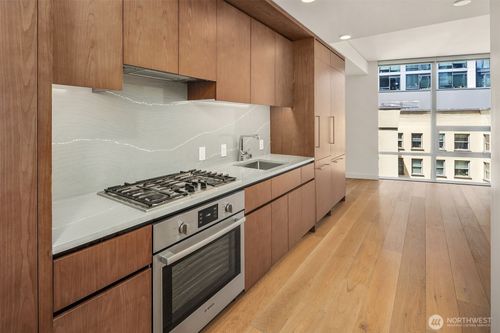 908-121 Stewart St, Seattle, WA, 98101-2439 | Card Image