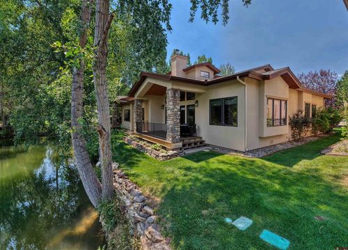 18 Turnberry Dr, Durango, CO, 81301-3602 | Card Image
