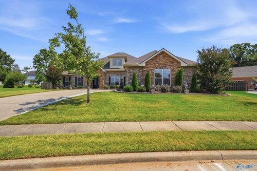 25 Bannut Ct Sw, Huntsville, AL, 35824-4090 | Card Image