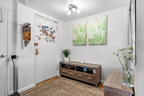 apt-gc-89 151st Ave, Howard Beach, NY, 11414-1509 | Card Image