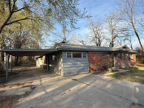 103 Sw Hayes St, Idabel, OK, 74745-5079 | Card Image