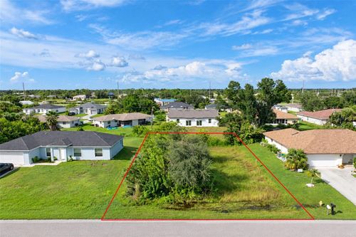 10474 Carnegie Ave, ENGLEWOOD, FL, 34224-8384 | Card Image
