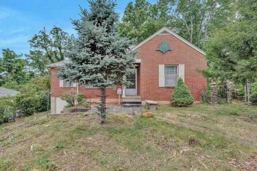 1917 Langdon Rd Sw, Roanoke, VA, 24015-2637 | Card Image