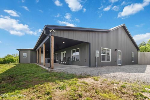 160 Clay Lick Church Rd, Salvisa, KY, 40372-9402 | Card Image