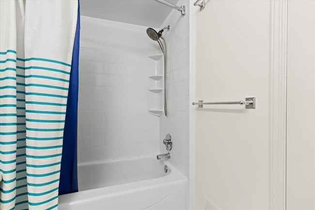21950 Heatherbrae Way S, House other with 4 bedrooms, 3 bathrooms and null parking in Novi MI | Image 35