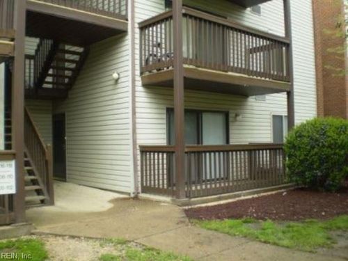 102 Wells Ct, Hampton, VA, 23666-6232 | Card Image