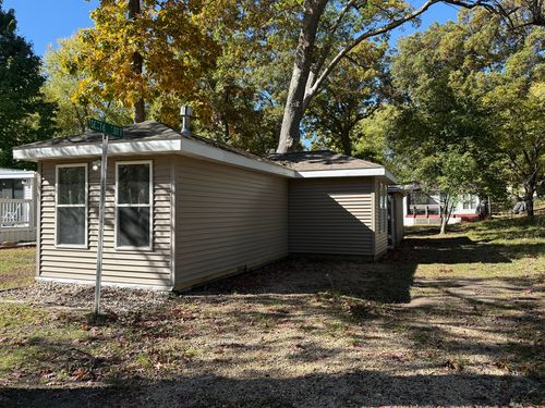 6-7 Woodhaven Dr E, Sublette, IL, 61367 | Card Image