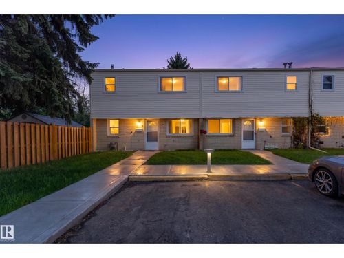 9 Royal Rd Nw, Edmonton, AB, T6J2E7 | Card Image