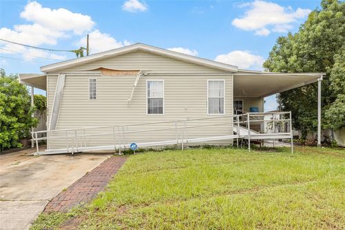 5819 Portsmouth Dr, Tampa, FL, 33615-3733 | Card Image