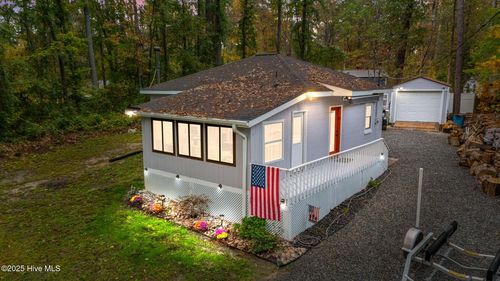 588 River Rd, Blounts Creek, NC, 27814-9676 | Card Image