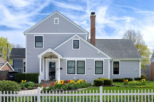 533 North Ave, Barrington, IL, 60010-3364 | Card Image