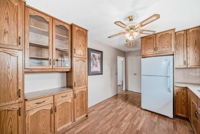 206 Pensville Close Se, Home with 3 bedrooms, 1 bathrooms and 2 parking in Calgary AB | Image 8