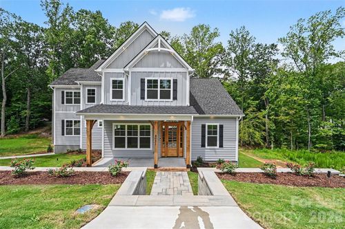 4021 Harmattan Dr, Denver, NC, 28037-5511 | Card Image