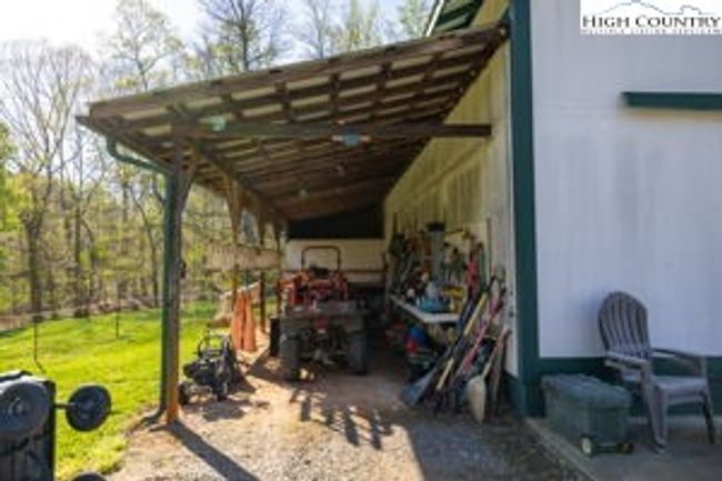 906 Long Hill Rd, House other with 3 bedrooms, 4 bathrooms and null parking in Pilot Mountain NC | Image 40