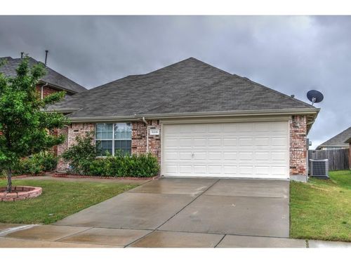 3216 Chesington Dr, Fort Worth, TX, 76137-6647 | Card Image