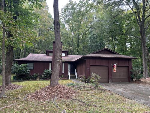 5301 Dawndeer Ln, Charlotte, NC, 28212-2364 | Card Image
