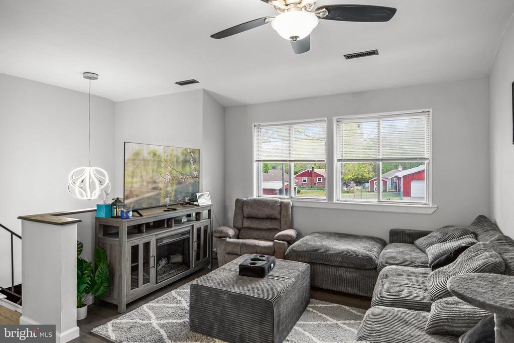 Residential in BROWNS MILLS 4