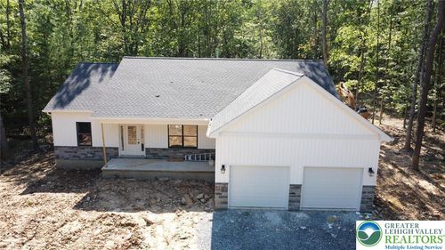 730 Mill Run Dr, Lehighton, PA, 18235-9319 | Card Image