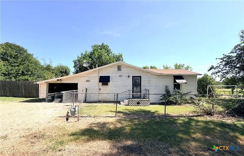 2200 W Gillis Ave, Cameron, TX, 76520-3525 | Card Image