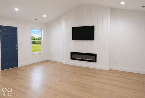 2510 Walker Pl, Indianapolis, IN, 46203-4300 | Card Image