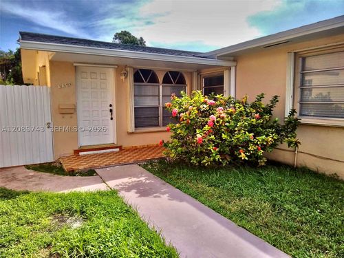 0-3304 Sw 23rd St, Miami, FL, 33145-3122 | Card Image