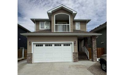 413 10b St, House detached with 5 bedrooms, 3 bathrooms and 5 parking in Nobleford AB | Image 1