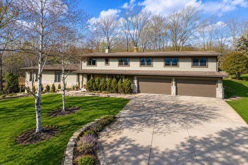 1971 Countryside Dr, Libertyville, IL, 60048-1050 | Card Image