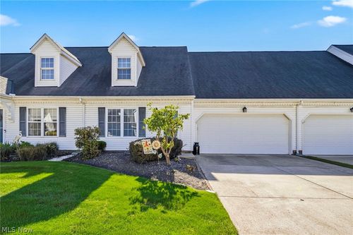 37620 Sturbridge Ln, Willoughby, OH, 44094-6431 | Card Image