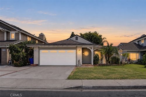 8073 Dowd Ct, Fontana, CA, 92336 | Card Image