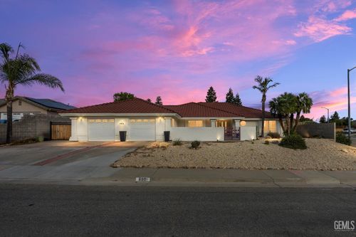 6001 Friedson Ct, Bakersfield, CA, 93306 | Card Image
