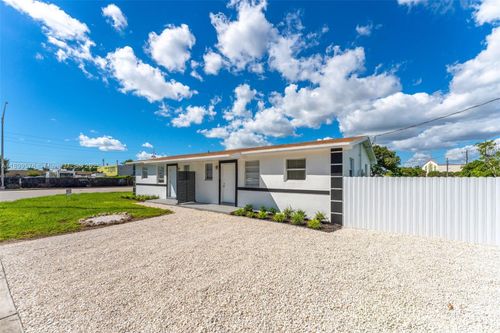 2-18350 Sw 105th Ave, Miami, FL, 33157-5111 | Card Image