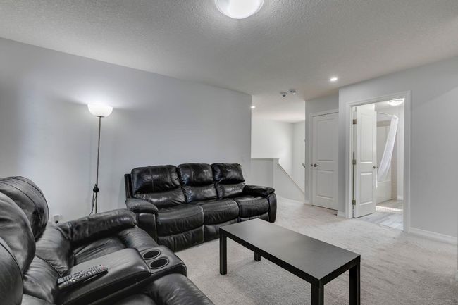 236 Magnolia Heath Se, House other with 4 bedrooms, 4 bathrooms and 4 parking in Calgary AB | Image 39