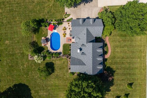 1030 Wil Rose Ln, Versailles, KY, 40383-8816 | Card Image