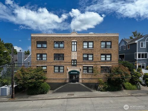 apt-102-2328 10th Ave E, Seattle, WA, 98102-4055 | Card Image