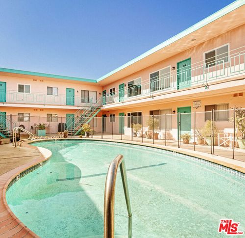apt-6-7825 W Manchester Ave, Playa del Rey, CA, 90293-8442 | Card Image