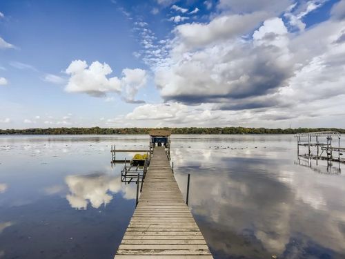 234 Peninsula Rd, Medicine Lake, MN, 55441-4114 | Card Image