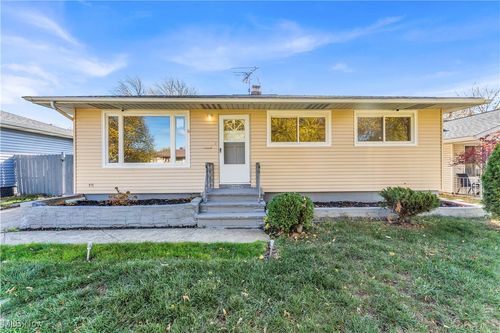 18025 Fairway Dr, Cleveland, OH, 44135-1860 | Card Image